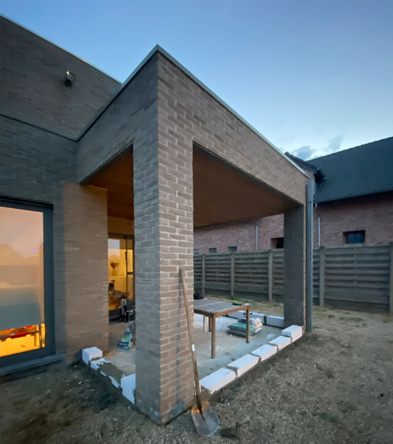 Ombouwen terras naar bureau